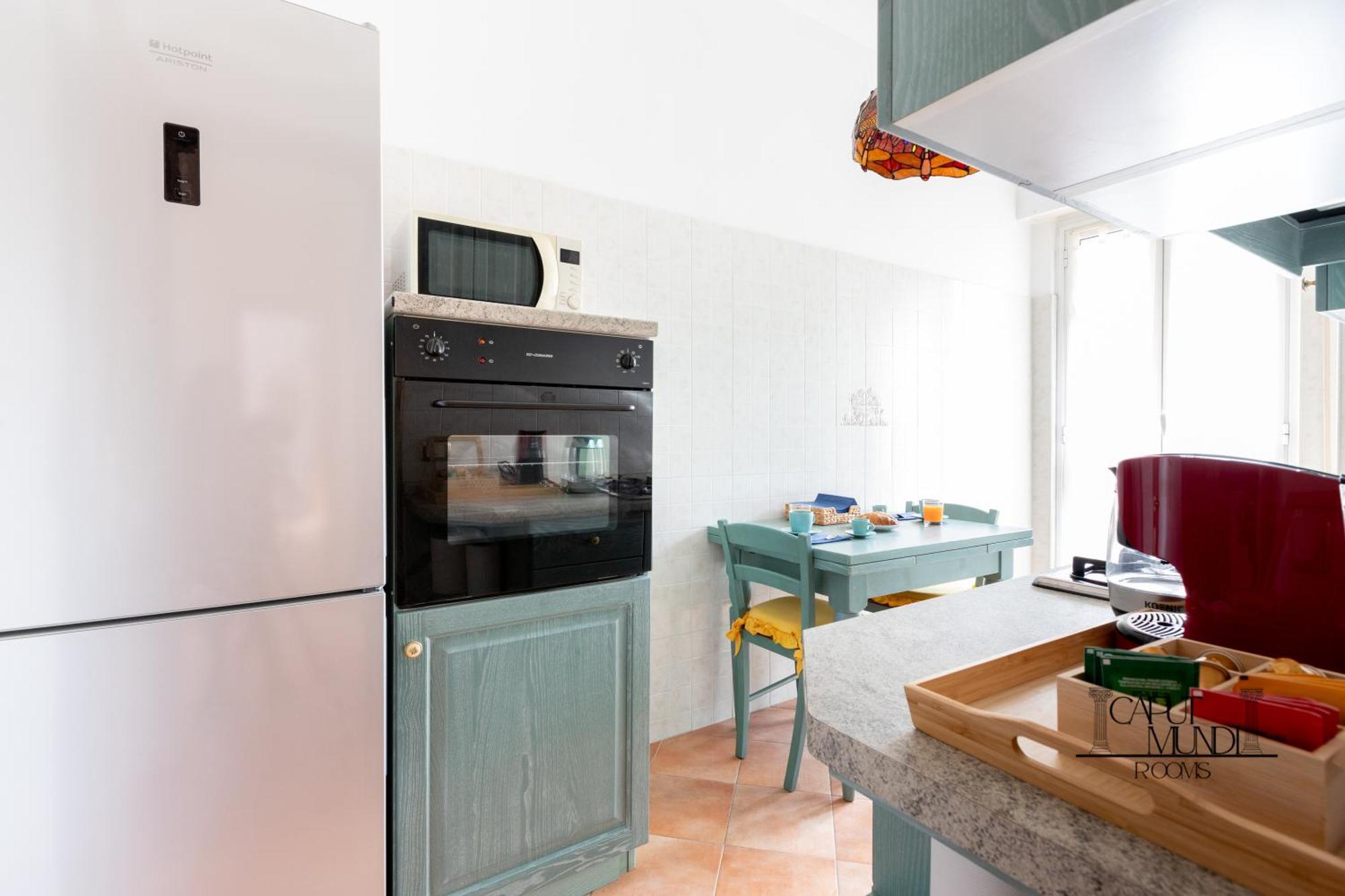 Caput Mundi Rooms - 100Mt To Metro A, Terrace, A-C, 15 Min To Center Rome Exterior photo